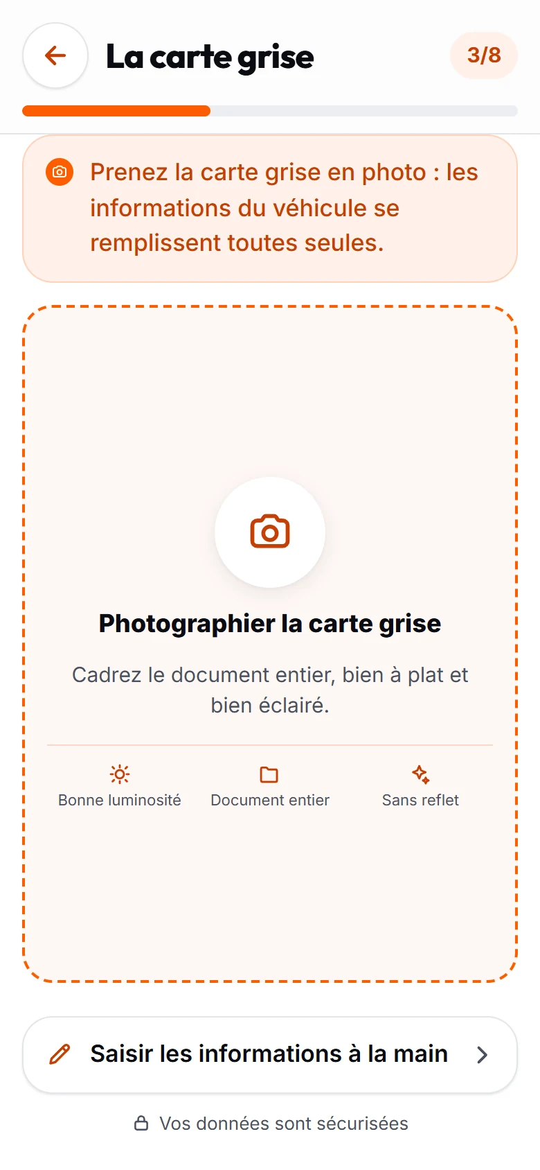 L’écran « La carte grise » de Garagio, prêt à photographier le document.